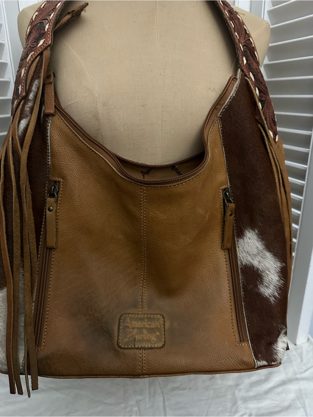 American Darling Brown and White Cowhide Fringe Shoulder Bag - Picture 2 of 3